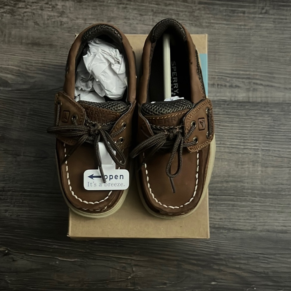 Sperry lanyard ac brown size 8m boys.